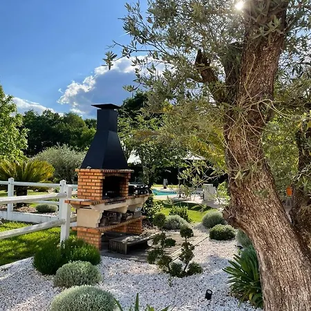 Superbe Avec Piscine فيلة Mérignac